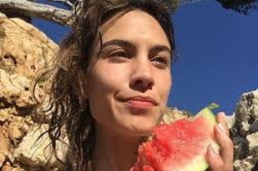 戏子误国!2026刚过半就有4位明星塌房她不意外 个个不值得同情 戏子误国!2026刚过半就有4位明星塌房她不意外 个个不值得同情