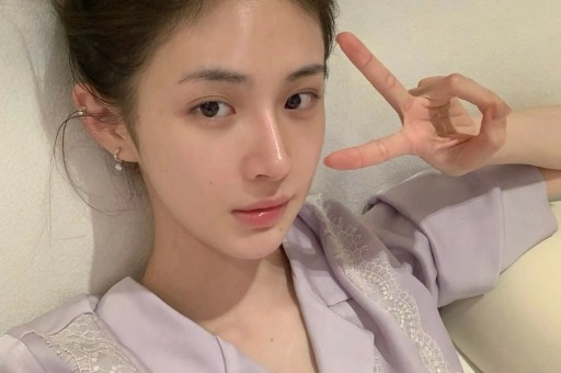 结婚几十年零绯闻看清何冰妻子是谁后才懂他为何不敢乱来 结婚几十年零绯闻看清何冰妻子是谁后才懂他为何不敢乱来