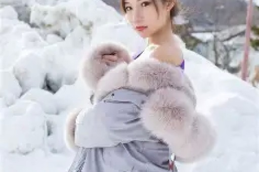 易易紫曝明星翻红后会耍大牌:红了之后就会耍大牌身边有很多 易易紫曝明星翻红后会耍大牌:红了之后就会耍大牌身边有很多